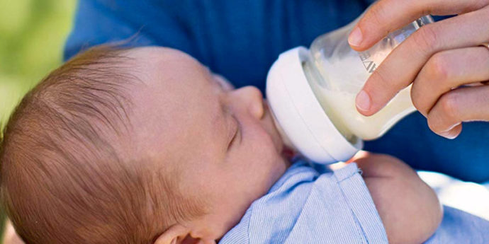 Biberon en verre - Comparatif des meilleurs modèles pour les bébés