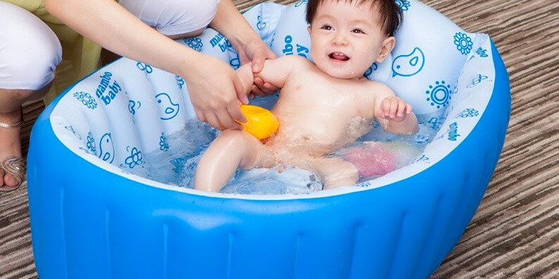 Comparatif des baignoires gonflables pour bébé !