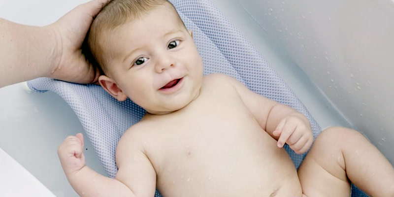 Les meilleurs transats de bain pour votre bébé